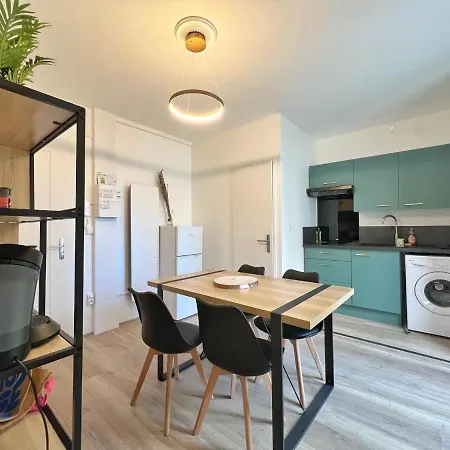 Des Pres Riants Apartamento *